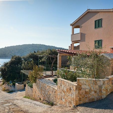 Holiday Home Mirna Vala Sevid Ngoại thất bức ảnh
