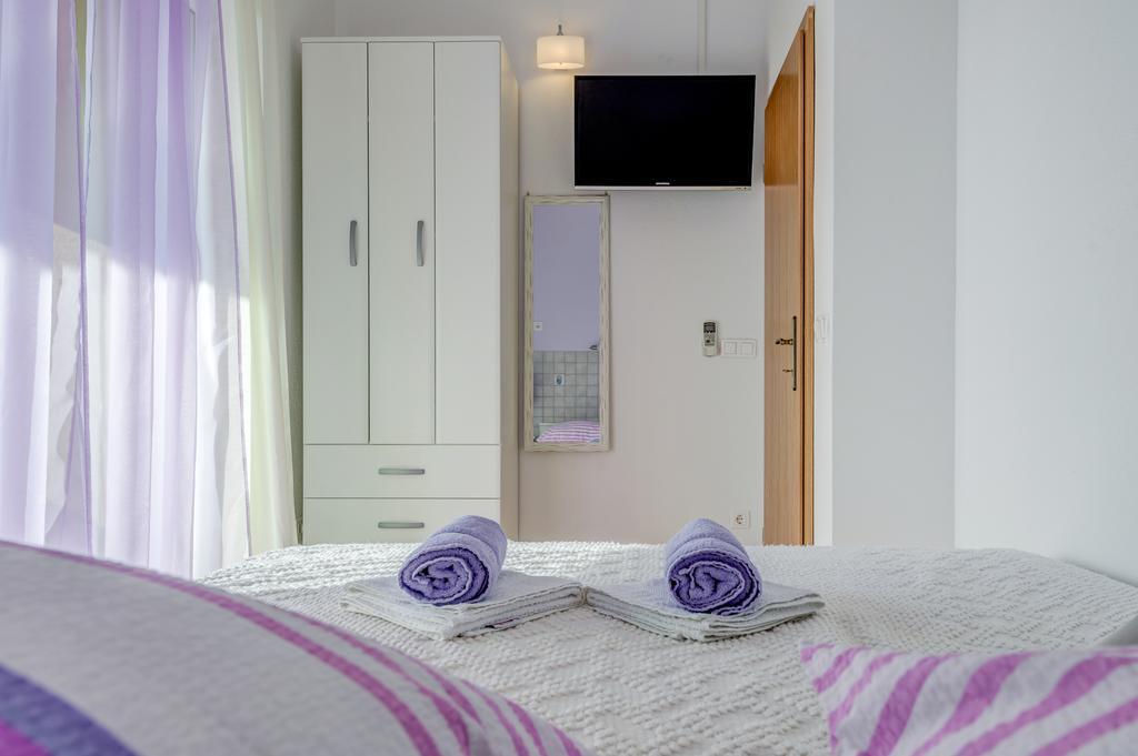 Holiday Home Mirna Vala Sevid Ngoại thất bức ảnh