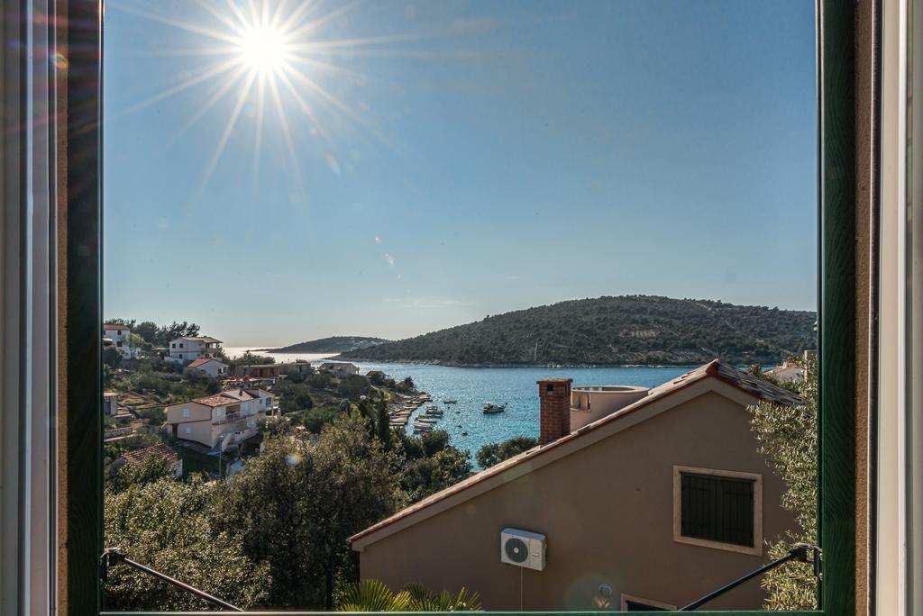 Holiday Home Mirna Vala Sevid Ngoại thất bức ảnh