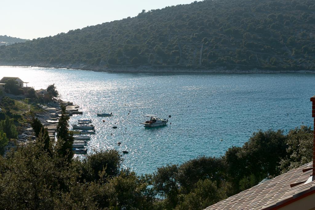 Holiday Home Mirna Vala Sevid Ngoại thất bức ảnh